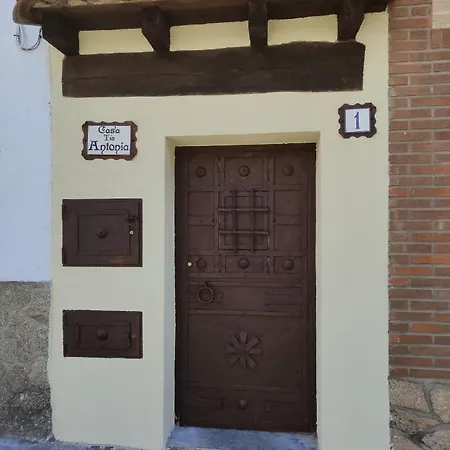 La Casa De La Tia Antonia Apartment Arenas de San Pedro Exterior photo